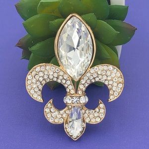 Large Fleur De Lis Gold Rhinestone Pin Brooch